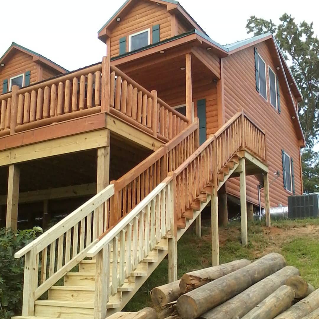 Toledo Bend Cabin just got a little fancier today. This stairway was added off the deck to give yiu easier access to the lake. We ran out of stain!! #toledobendcabin #toledobend