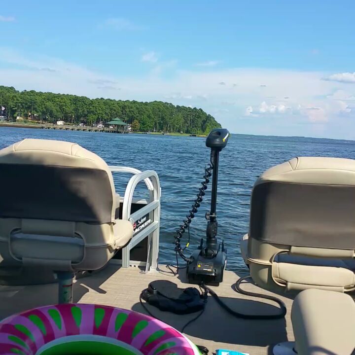 Getting fired up and how that mini Kota GPS anchor makes sure we don't move off our mark.
#minikota #toledobendcabins
