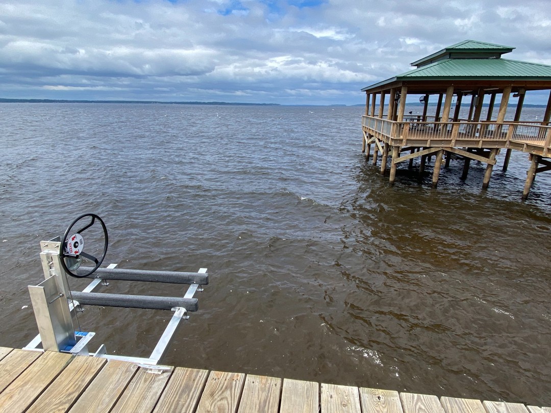 After two days, a bunch of straining and grunting, and occassional crying we have a new jet ski lift at the Toledo Bend Cabin.

#toledobendcabin #jetskilift #toledobend #toledobendcabins