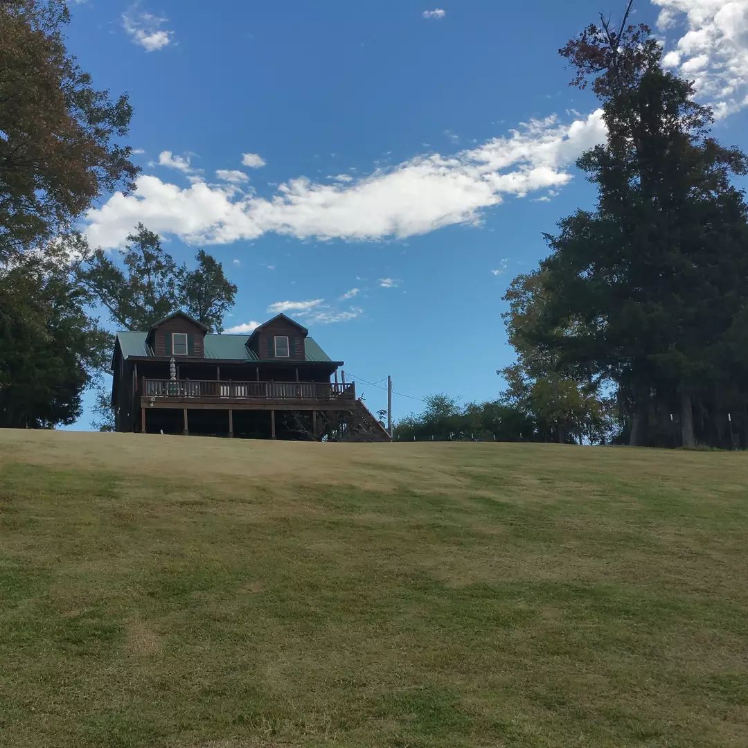 The hill everybody talking about. 

ToledoBendCabins.com

#getyourcardioon #toledobendcabin #toledobendcabins #toledobendlake