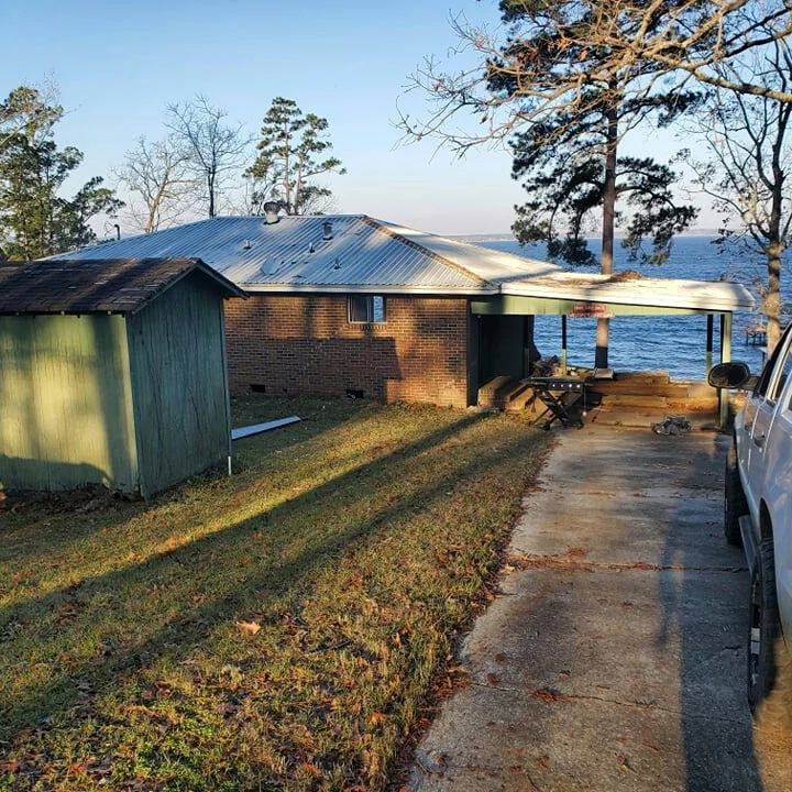 Now you see it, now you don't.  Lot is ready for a new cabin!

ToledoBendCabins.com

#toledobendcabin #toledobendcabins #toledobendlake #toledobend