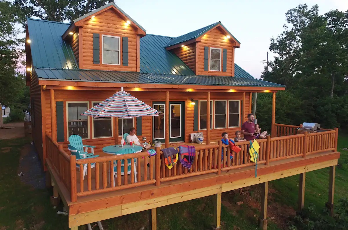 The cabin has a huge deck facing the lake. This angle shows how big the deck is.
