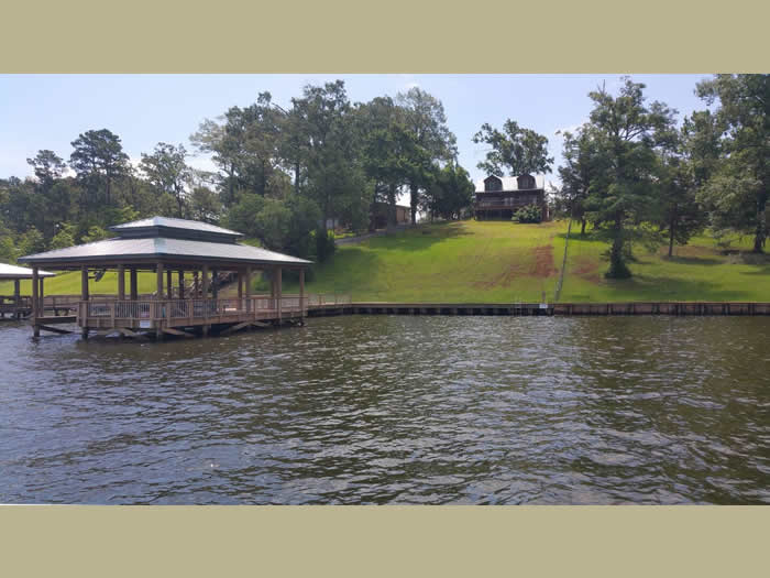 Our Toledo Bend cabin is located directly on the lakefront in deep water.