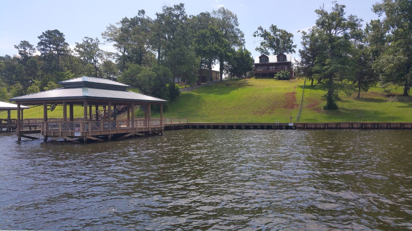 Our Toledo Bend cabin is located directly on the lakefront in deep water.